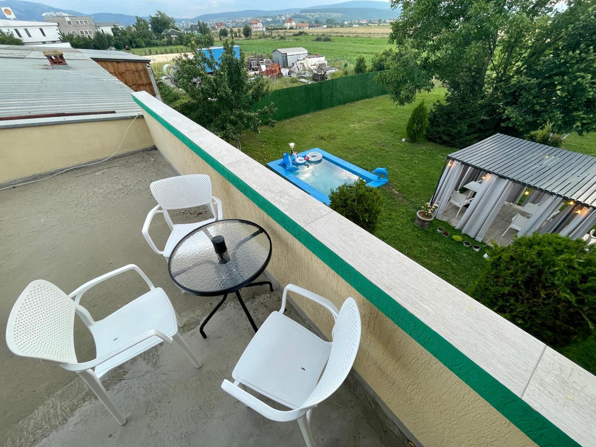 Madigan'S Hotel Kosovo Polje ภายนอก รูปภาพ